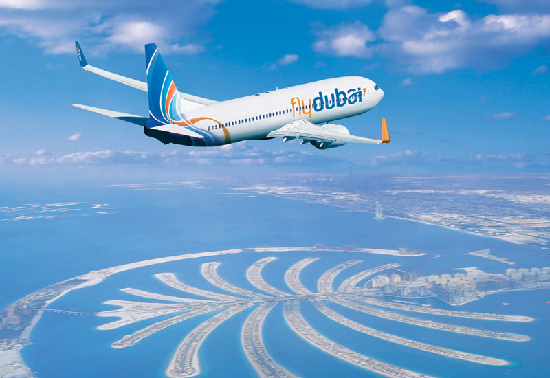 هواپیما روی شهر دبی