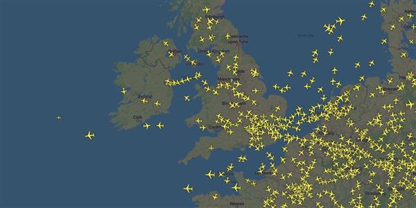 مشاهده آنلاین هواپیما های در حال پرواز